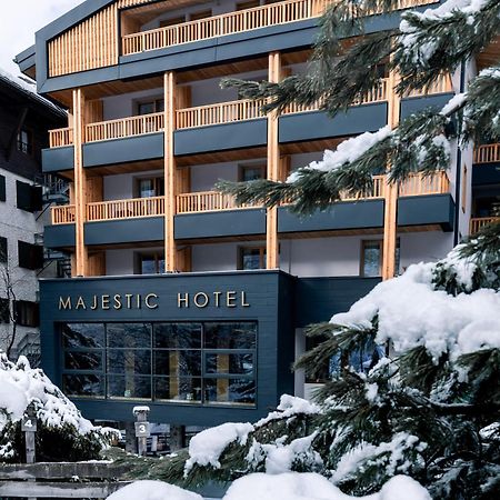 מדונה די קמפיליו Majestic Hotel מראה חיצוני תמונה